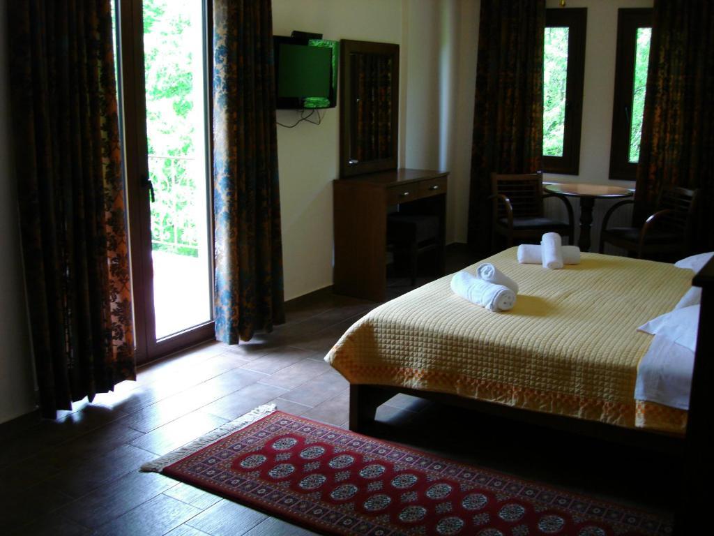 Armonia Hotel Loutraki  Room photo